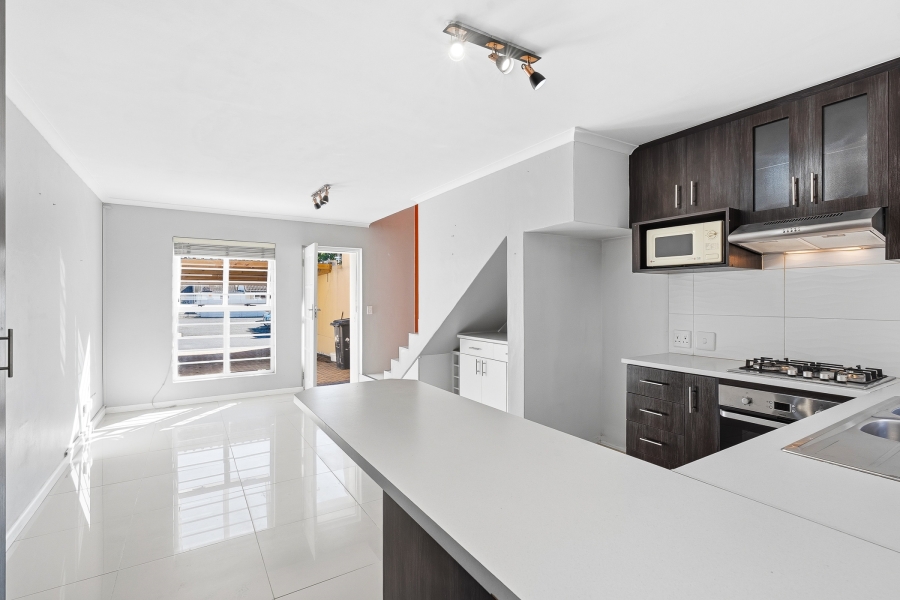2 Bedroom Property for Sale in Thornton Western Cape